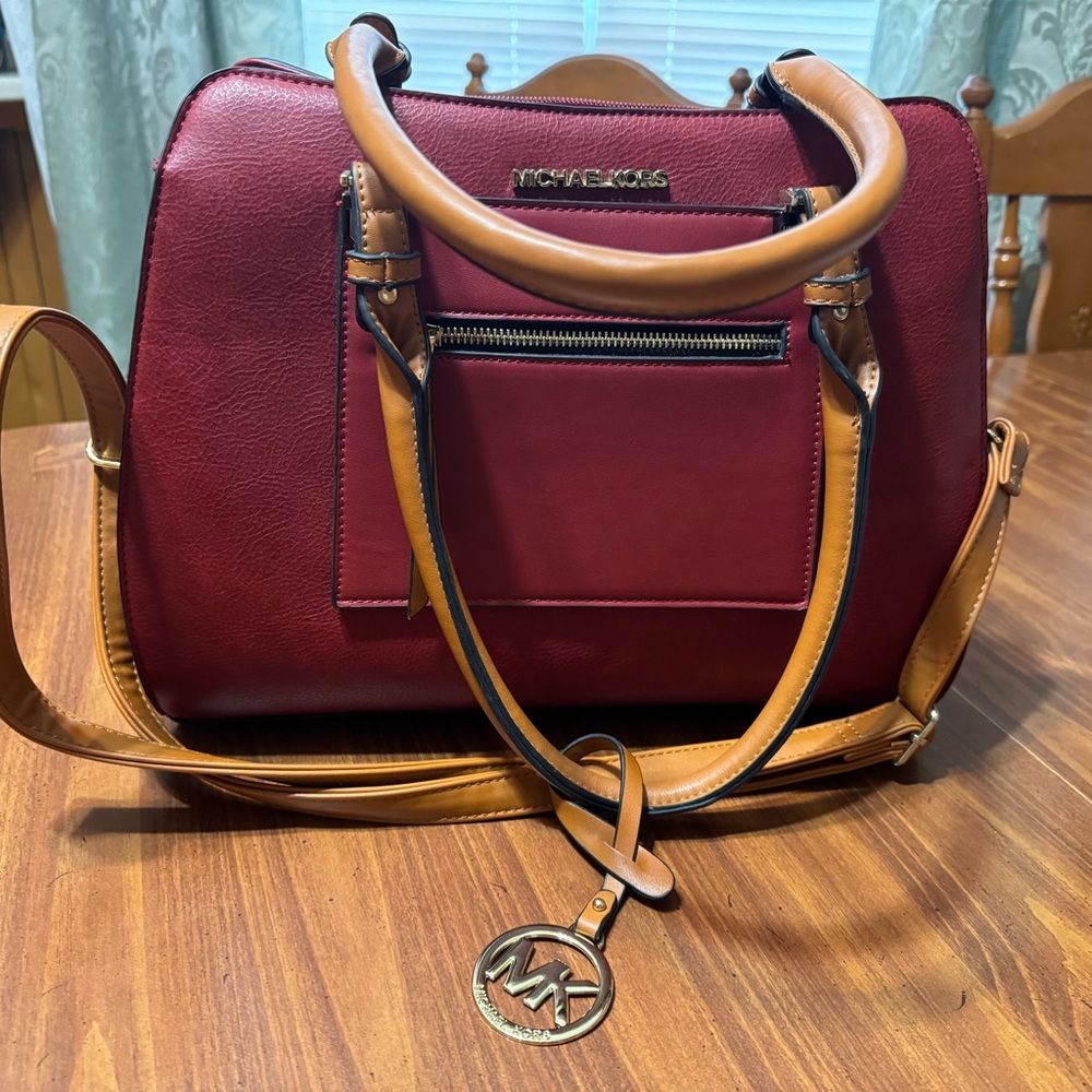 Michaelkors Purse 11x14 deep red and tan! - Picture 3 of 11